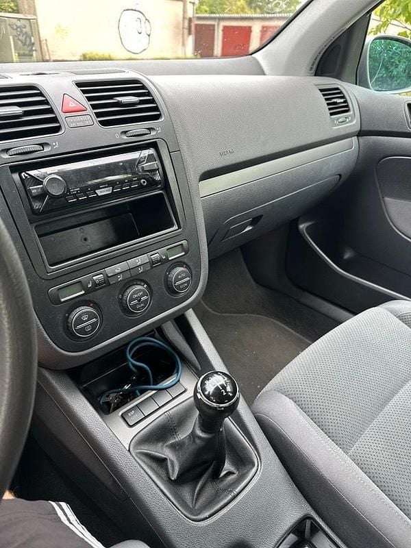 Gebraucht VW Golf V 90 PS (66 kW) 2004 Grau Limousine