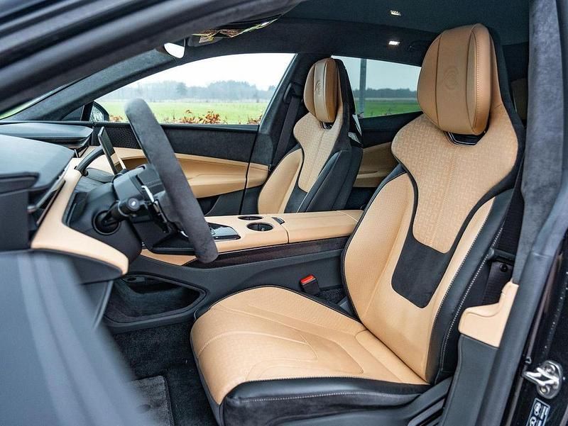 Gebraucht Lotus Emeya 450 kW (612 PS) 2026 Schwarz Kleinwagen