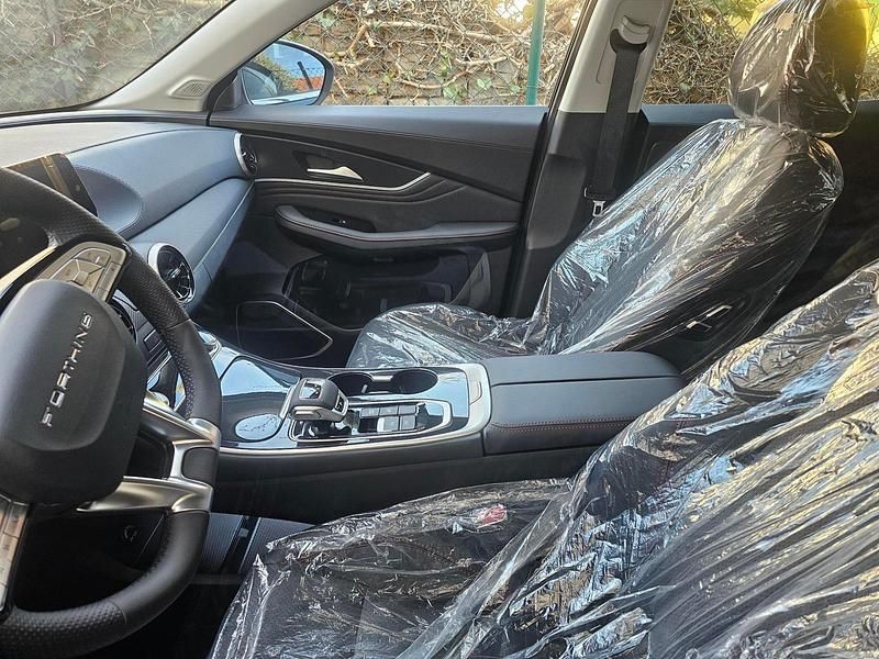 Neu DFSK Forthing 5 177 PS (130 kW) 2026 Jadegrün metallic SUV