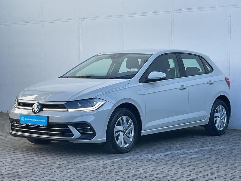 Gebraucht VW Polo Style 95 PS (69 kW) 2022 Grau Kleinwagen