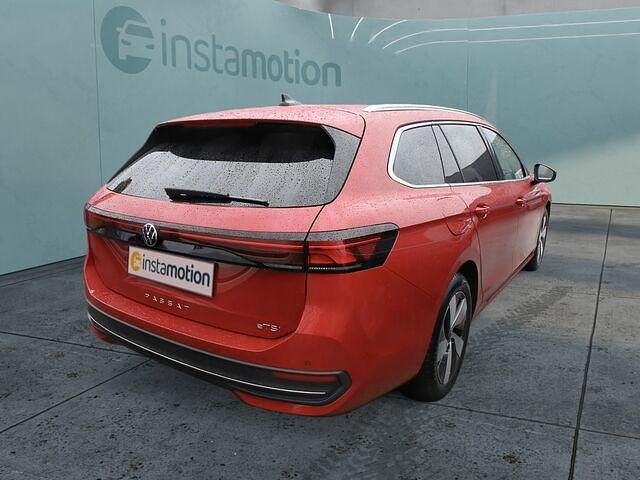 Gebraucht VW Passat Business 150 PS (110 kW) 2024 Rot Van / Kleinbus