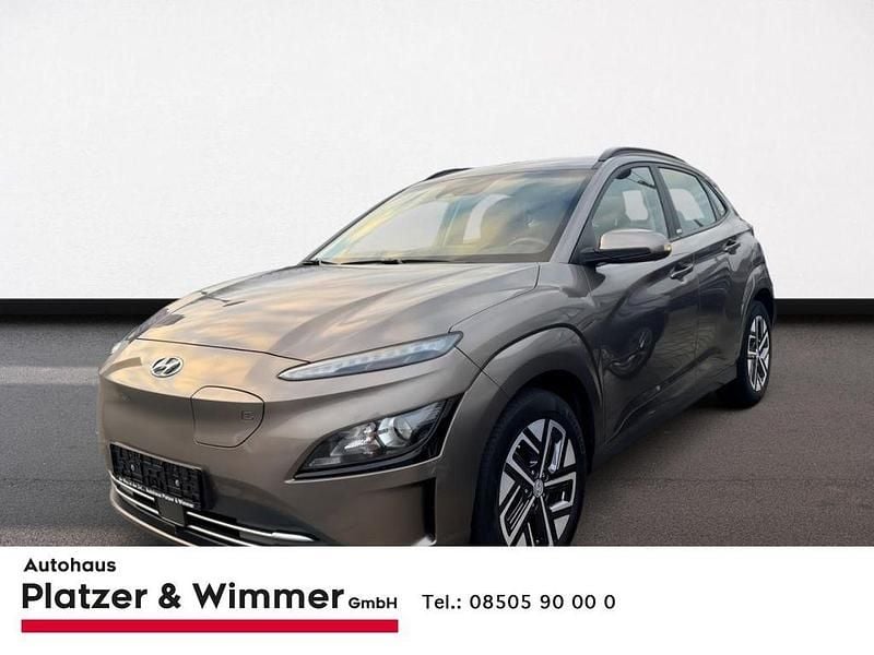 Grau Gebraucht 2021 Hyundai Kona Select SUV | 18.900 € (Fairer Preis) - Bild 1/4