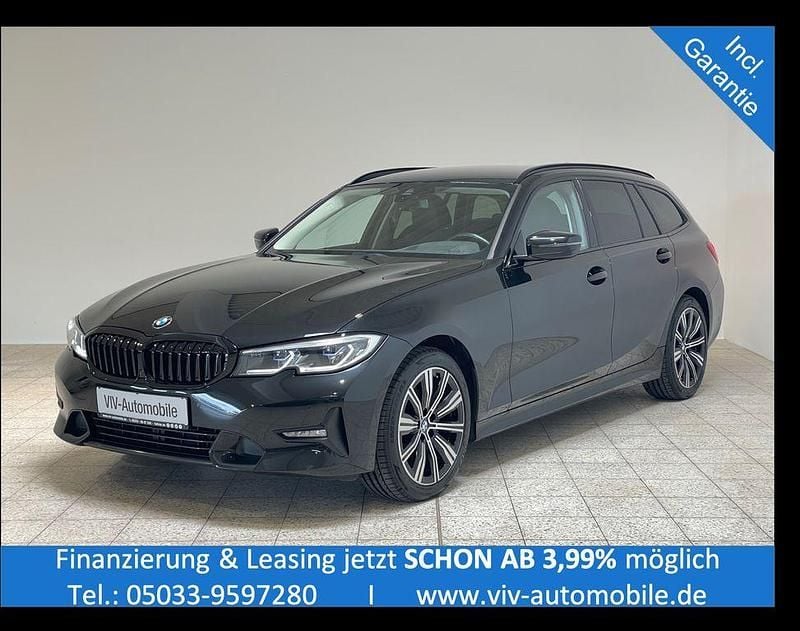 Schwarz Gebraucht 2021 BMW 320 Sport Line Kombi | 25.990 € (Fairer Preis) - Bild 1/4