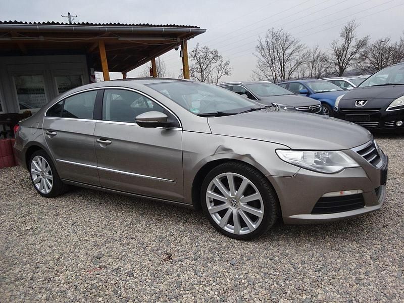 Gebraucht VW Passat 140 PS (102 kW) 2009 Braun Coupé