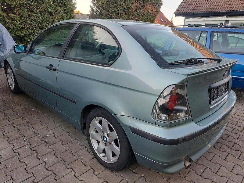 Gebraucht BMW 316 Compact 116 PS (85 kW) 2003 Andere farben Kleinwagen