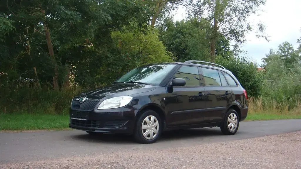 Gebraucht Skoda Fabia Active 69 PS (50 kW) 2012 Schwarz Kombi