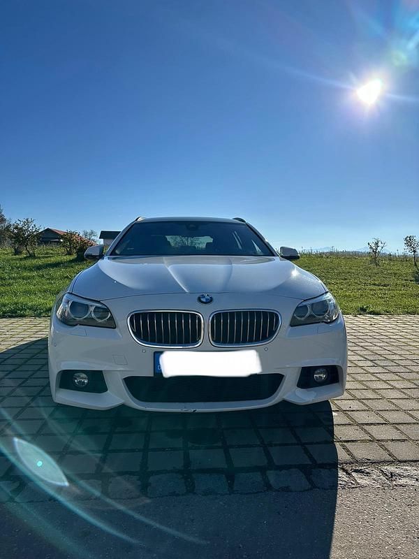 Weiß Gebraucht 2013 BMW 525 Kombi | 11.000 € (Guter Preis) - Bild 1/4
