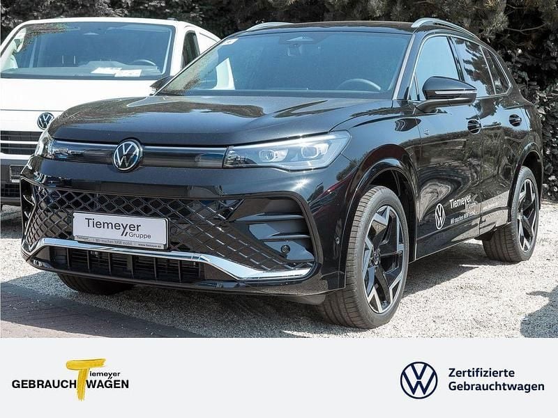 Grenadillschwarz metallic Gebraucht 2025 VW Tiguan R-line SUV | 44.290 € (Guter Preis) - Bild 1/4