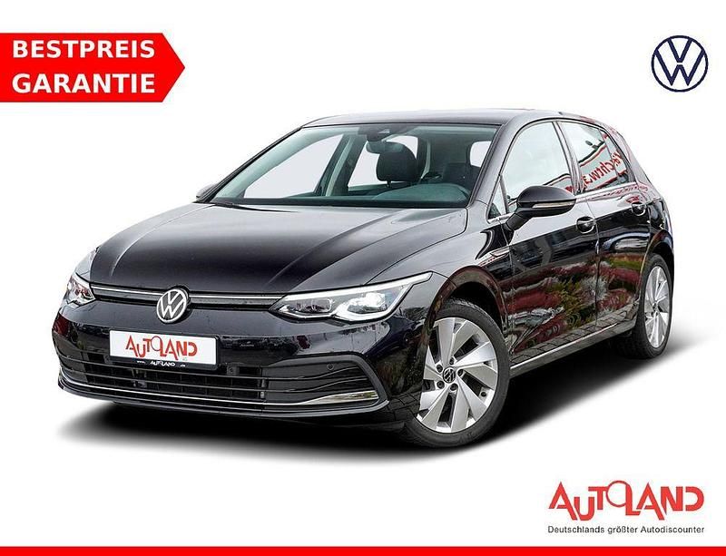 Schwarz Gebraucht 2020 VW Golf VIII Style Limousine | 23.990 € (Etwas zu teuer) - Bild 1/4