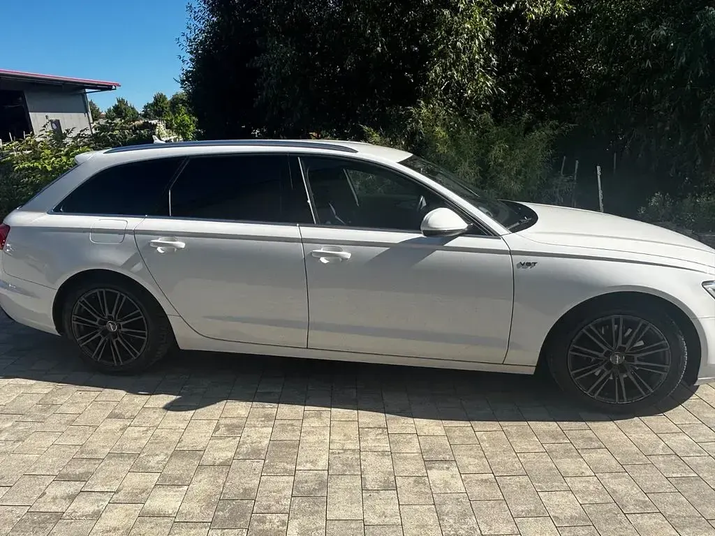 Gebraucht Audi A6 Ambiente 204 PS (150 kW) 2014 Weiß Kombi