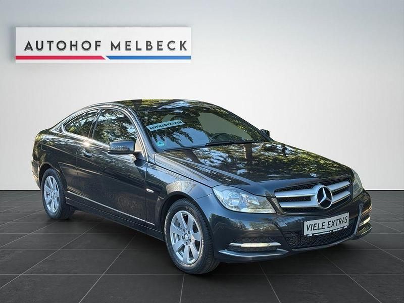 Gebraucht Mercedes C180 156 PS (114 kW) 2011 Grau Coupé