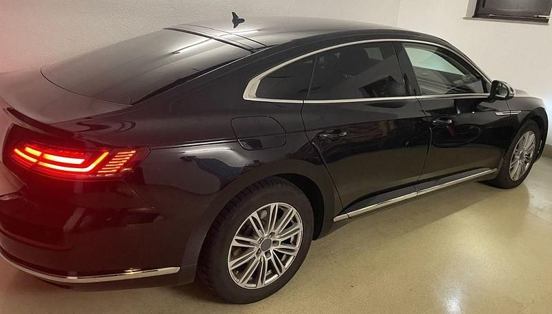 Schwarz Gebraucht 2017 VW Arteon Elegance Limousine | 20.500 € (Fairer Preis) - Bild 1/4