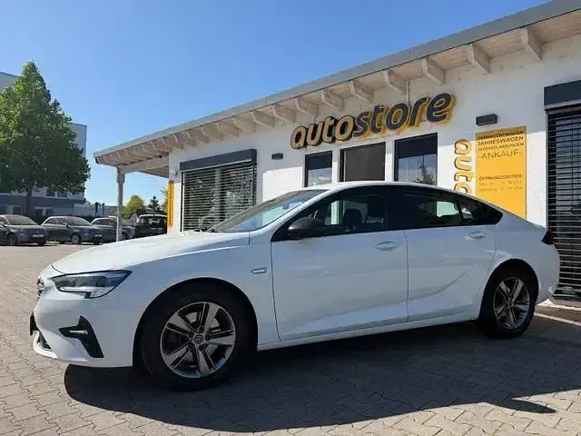 Używany Opel Insignia Business Edition 174 KM (127 kW) 2021