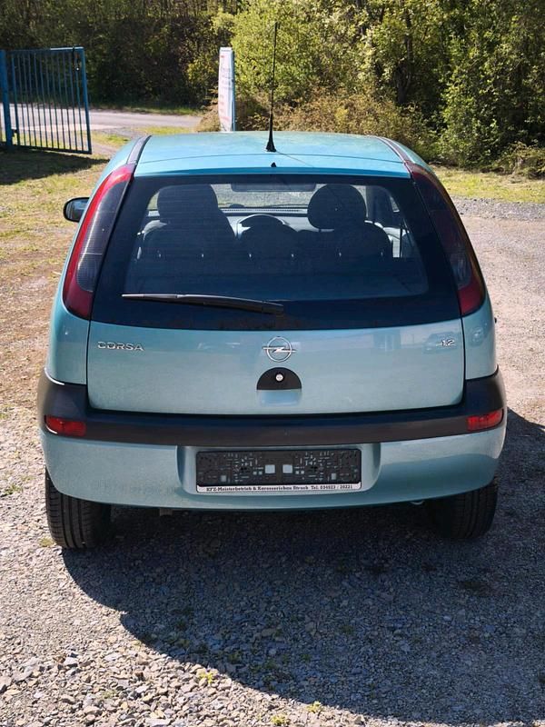 Gebraucht Opel Corsa 75 PS (55 kW) 2003 Kleinwagen