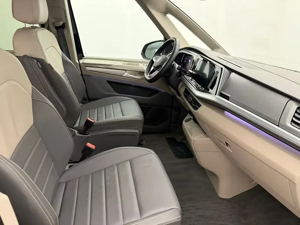 Gebraucht VW Multivan Style 177 PS (130 kW) 2024 Schwarz Van / Kleinbus