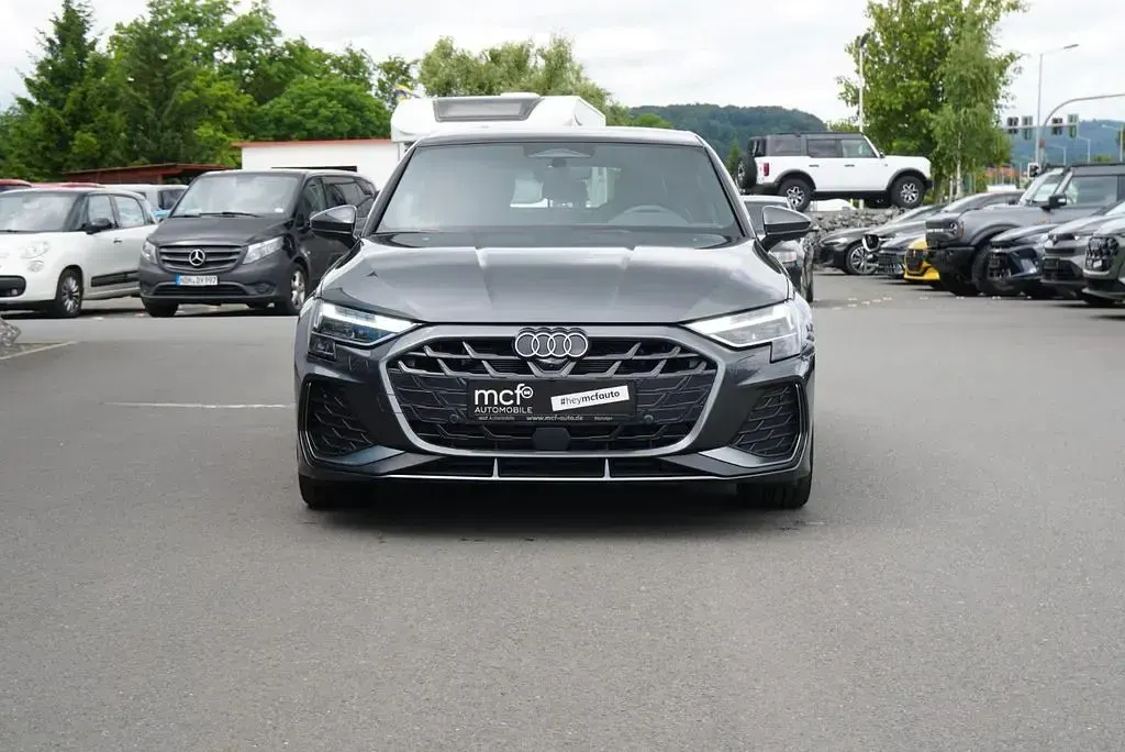 Gebraucht Audi A3 S-Line 150 PS (110 kW) 2026 Grau Limousine