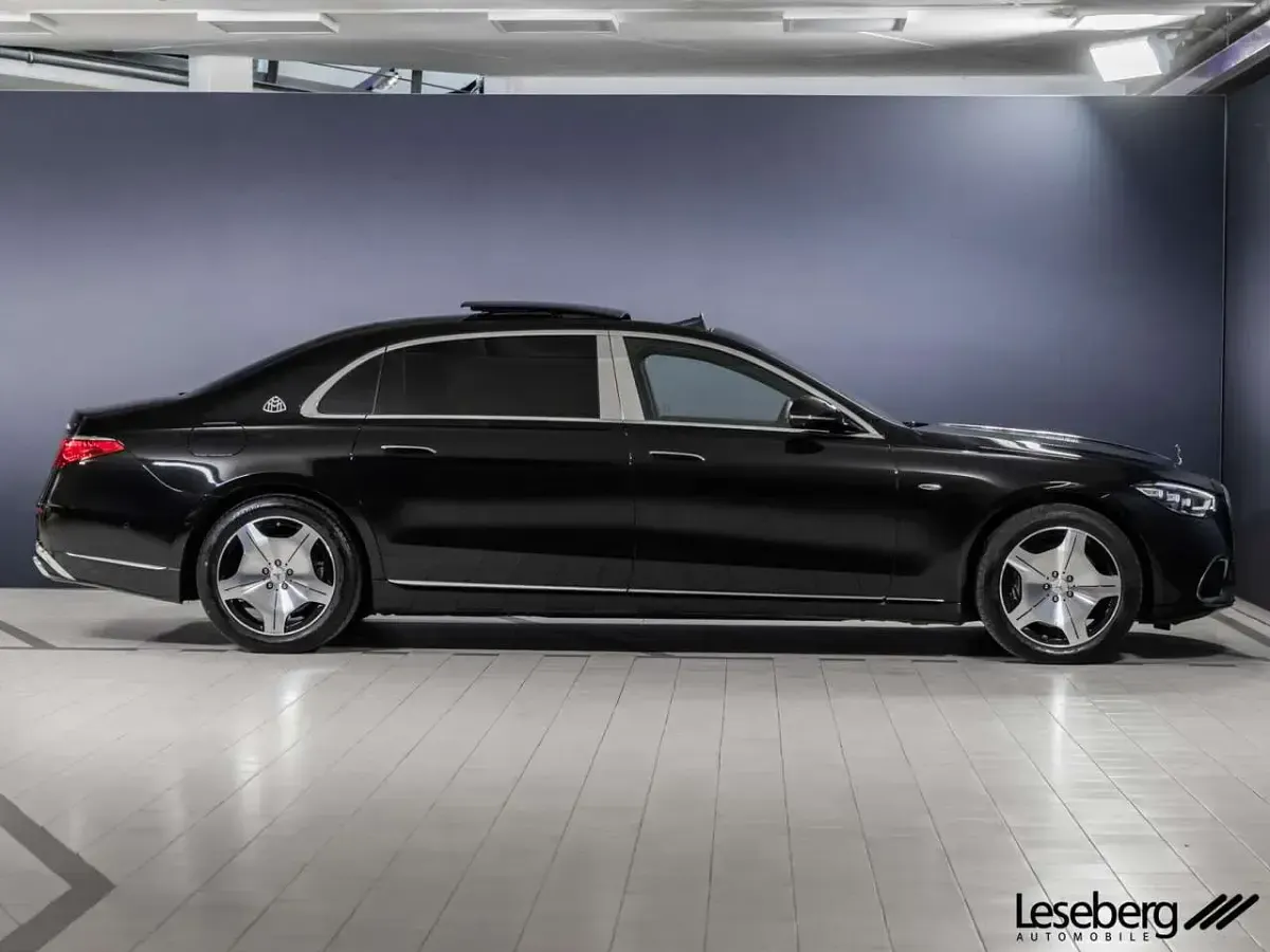 Gebraucht Mercedes S580 367 PS (269 kW) 2025 Obsidianschwarz Limousine