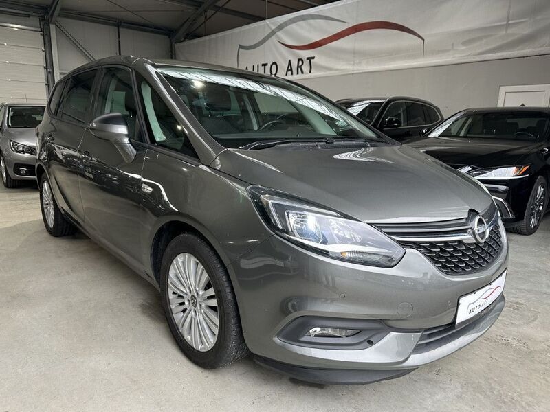 Grau Gebraucht 2018 Opel Zafira Van / Kleinbus | 10.500 € (Guter Preis) - Bild 1/4