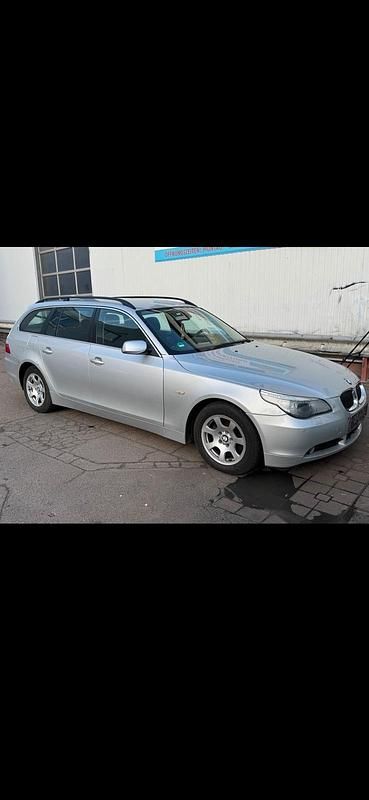 Second-hand BMW 525 177 CP (130 kW) 2006 Argintiu Break
