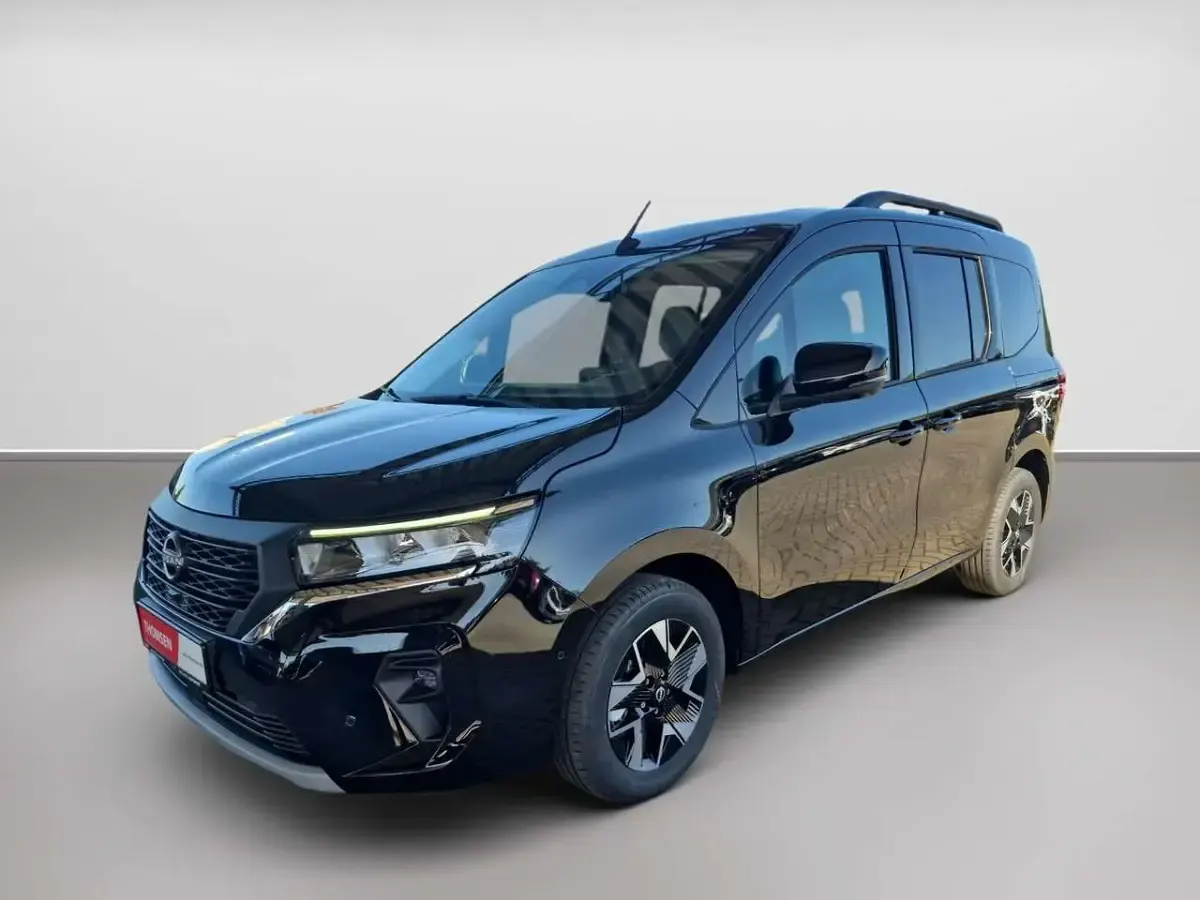 Neu Nissan Townstar Tekna 131 PS (96 kW) 2026 Schwarz Kombi