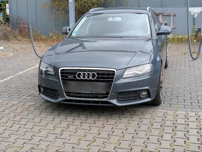 Grau Gebraucht 2009 Audi A4 Kombi | 4.500 € (Superpreis) - Bild 1/4