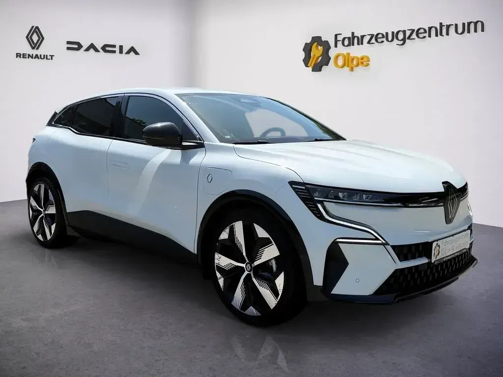Gebraucht Renault Megane E-Tech Techno 160 kW (218 PS) 2023 Gletscherweiss Limousine