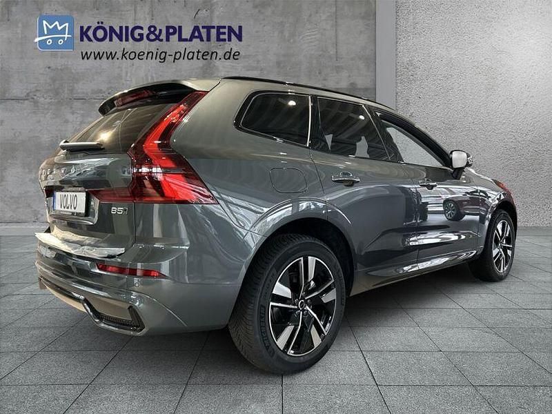 Gebraucht Volvo XC60 Plus 250 PS (183 kW) 2026 Forest lake (grau) SUV