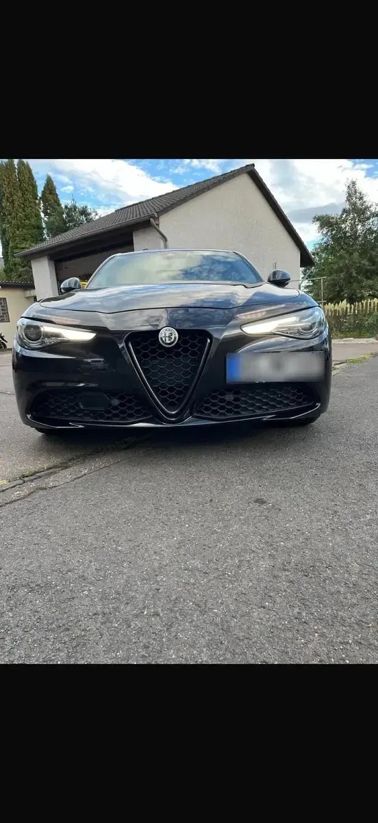Gebraucht Alfa Romeo Giulia 180 PS (132 kW) 2017 Schwarz Limousine