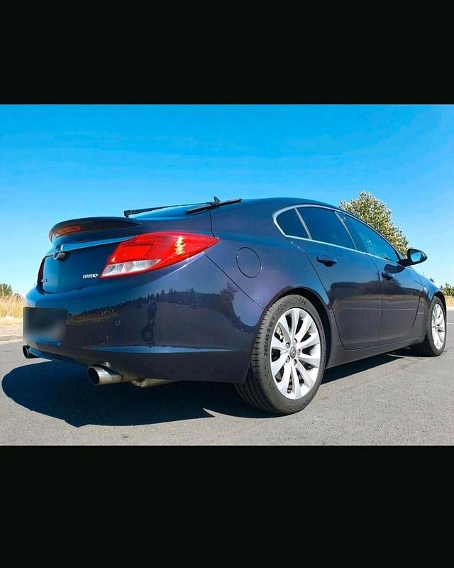 Gebraucht Opel Insignia 179 PS (131 kW) 2013 Blau Limousine