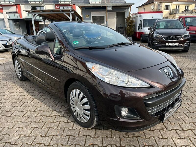 Schwarz Gebraucht 2012 Peugeot 207 CC Platinum Cabrio | 5.490 € (Fairer Preis) - Bild 1/4