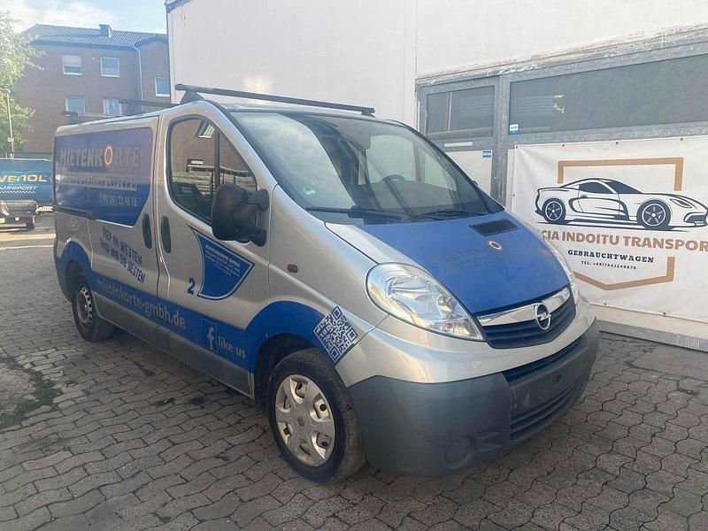 Silber Gebraucht 2010 Opel Vivaro Van | 3.950 € (Guter Preis) - Bild 1/4
