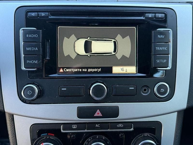 Gebraucht VW Passat Trendline 140 PS (102 kW) 2012 Weiß Kombi