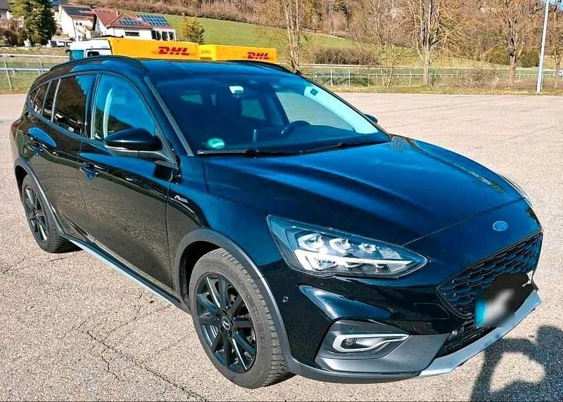 Second-hand Ford Focus Active 150 CP (110 kW) 2019 Negru Break