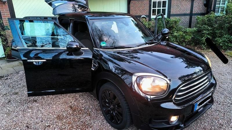 Gebraucht Mini One Countryman 102 PS (75 kW) 2018 Schwarz SUV