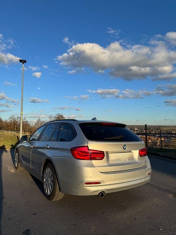 Second-hand BMW 318 150 CP (110 kW) 2017 Argintiu Break