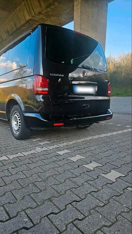Gebraucht VW Multivan 105 PS (77 kW) 2008 Schwarz Van / Kleinbus