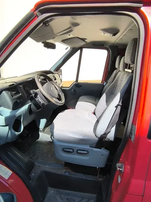 Usata Ford Transit 101 CV (74 kW) 2012 Rosso Monovolume