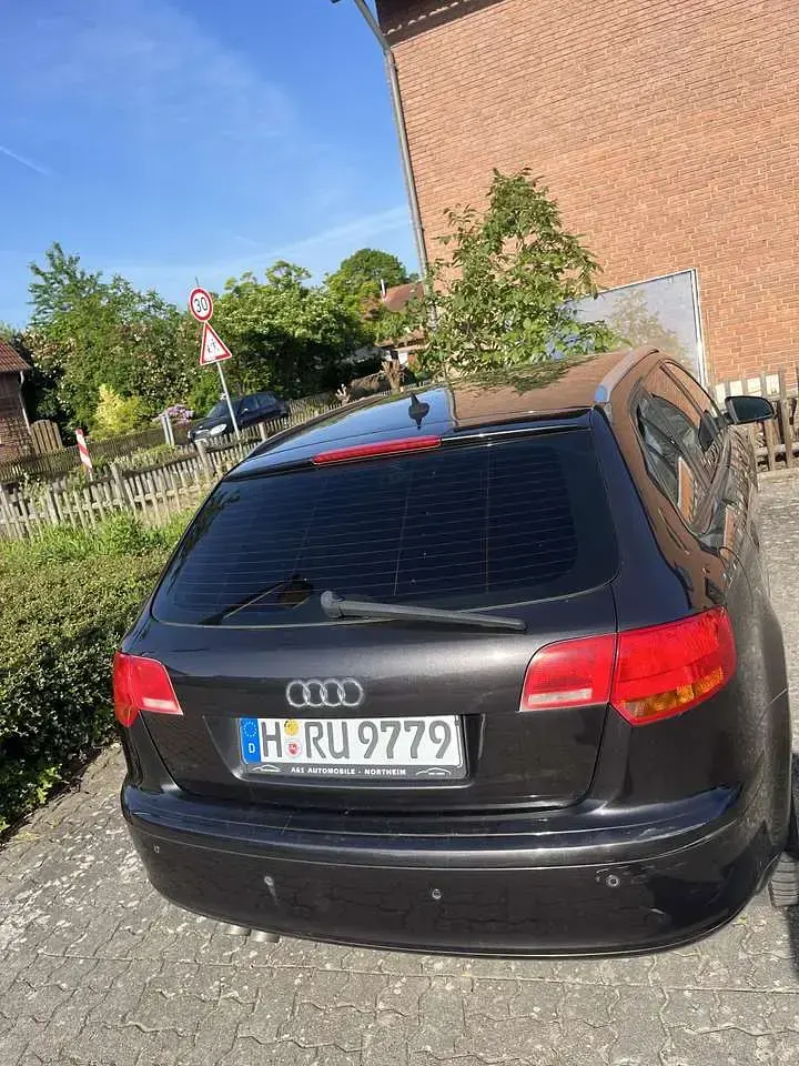 Gebraucht Audi A3 Ambiente 140 PS (102 kW) 2007 Schwarz Kleinwagen