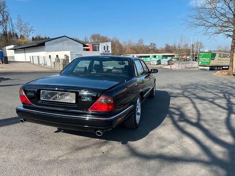 Gebraucht Jaguar X300 320 PS (235 kW) 1995 Schwarz Limousine