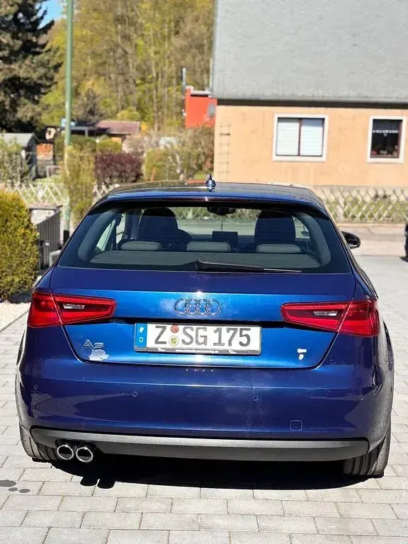 Second-hand Audi A3 Ambition 150 CP (110 kW) 2013 Albastru Berlinǎ