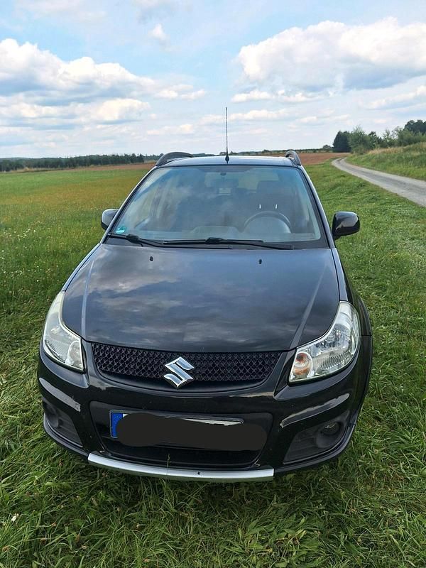 Schwarz Gebraucht 2009 Suzuki SX4 SUV | 3.599 € (Superpreis) - Bild 1/4