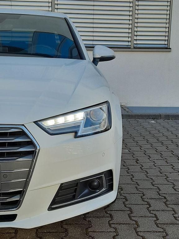 Gebraucht Audi A4 S-Line 200 PS (147 kW) 2017 Gletscherweiss Limousine