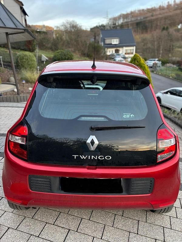 Gebraucht Renault Twingo Life 70 PS (51 kW) 2017 Rot Kleinwagen