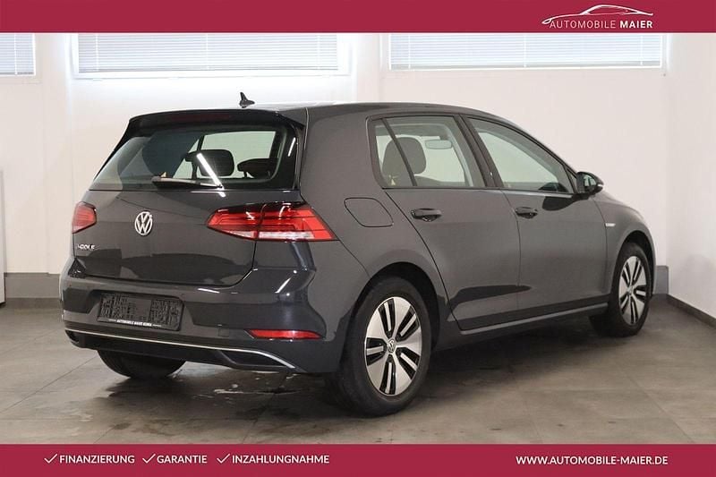 Gebraucht VW Golf 100 kW (136 PS) 2020 Grau Limousine