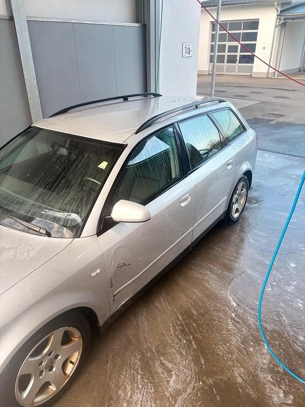Gebraucht Audi A4 131 PS (96 kW) 2001 Grau Kombi