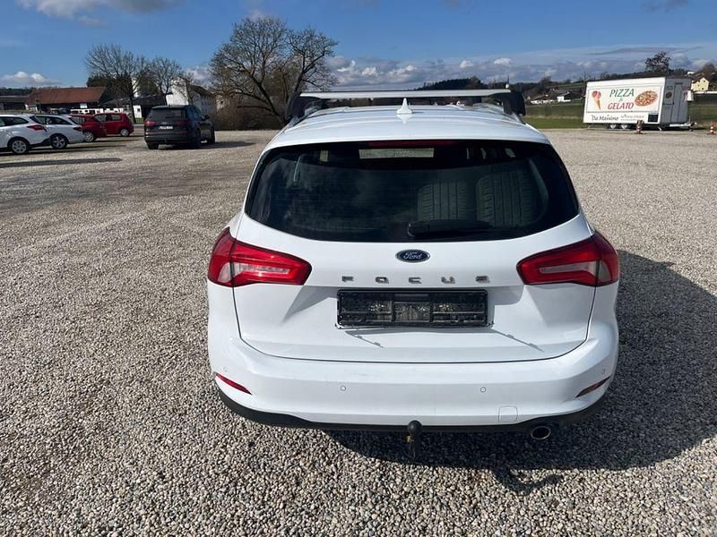 Second-hand Ford Focus Cool & Connect 95 CP (69 kW) 2020 Alb Berlinǎ