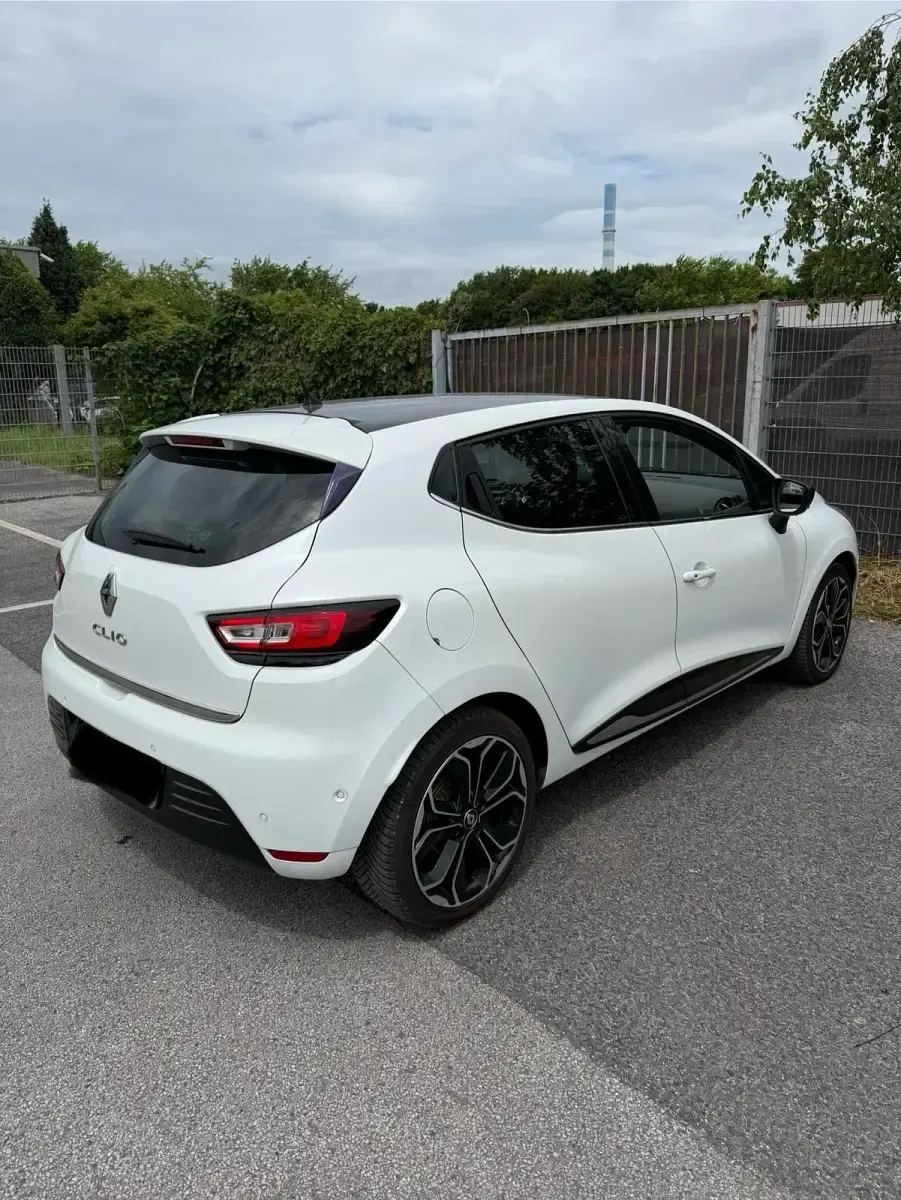 Gebraucht Renault Clio IV Bose Edition 118 PS (86 kW) 2016 Weiß Limousine