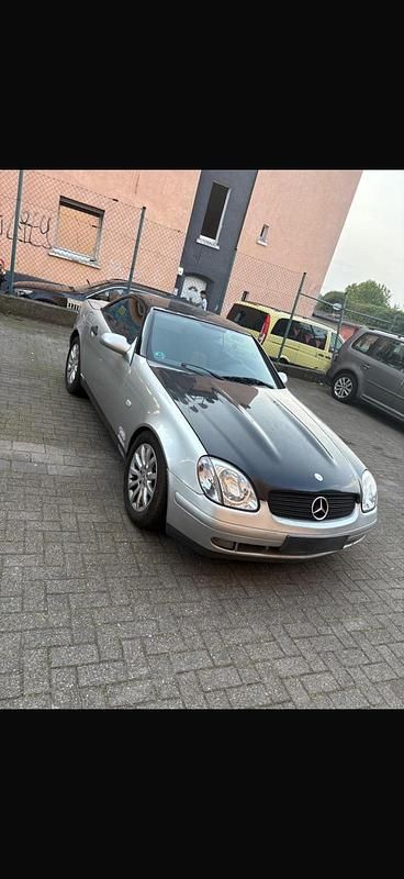 Silber Gebraucht 1998 Mercedes SLK200 Cabrio | 2.000 € (Superpreis) - Bild 1/4