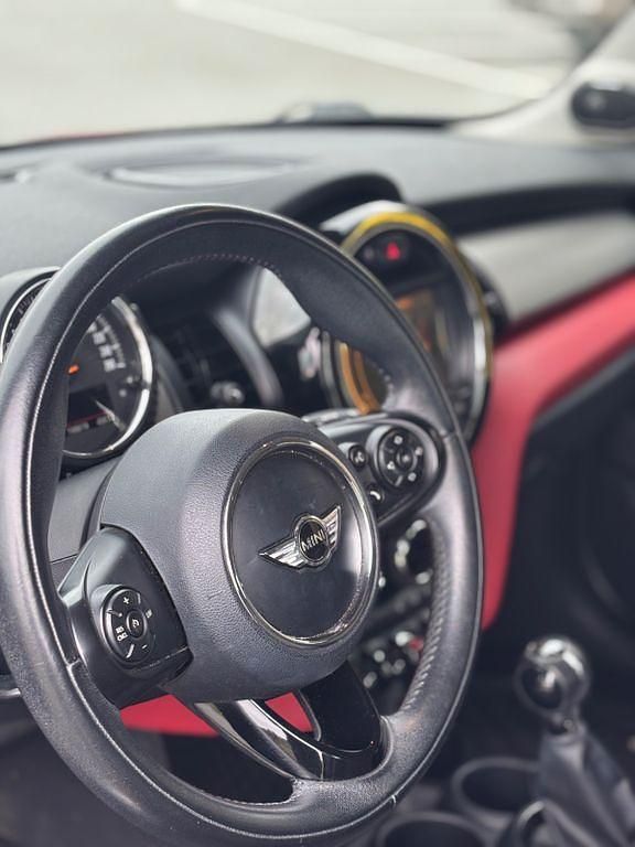 Usado Mini ONE 102 HP (75 kW) 2015 Vermelho Citadino