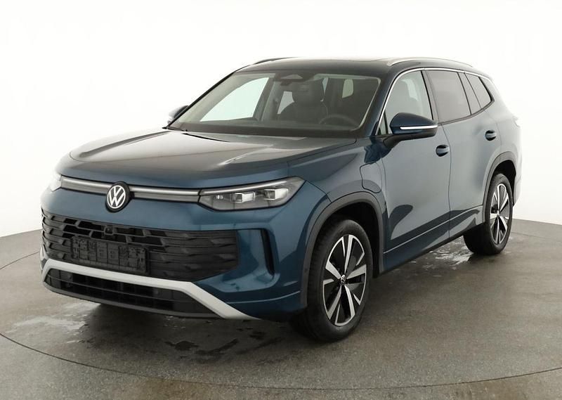 Neu VW Tayron Life 204 PS (150 kW) 2026 Nightshade blue metallic SUV